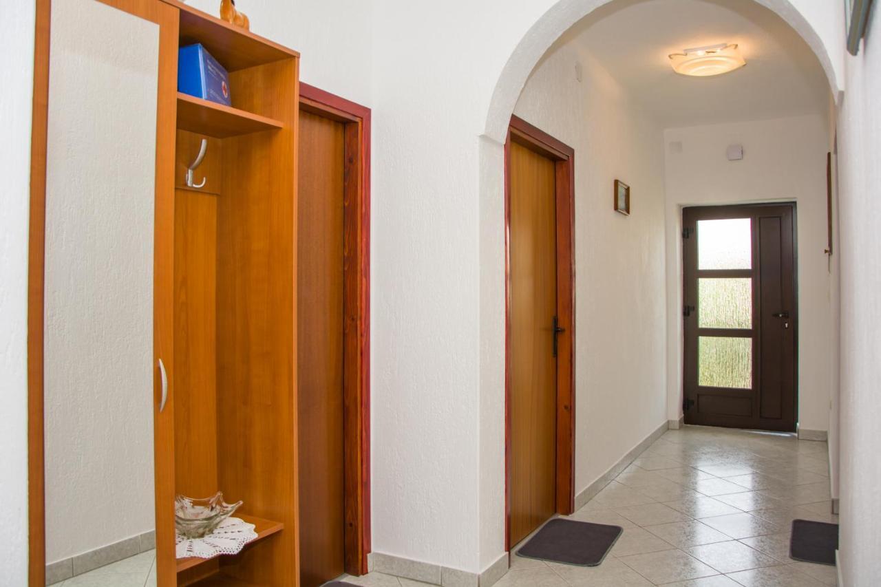 Apartman Gromila Сень Екстер'єр фото
