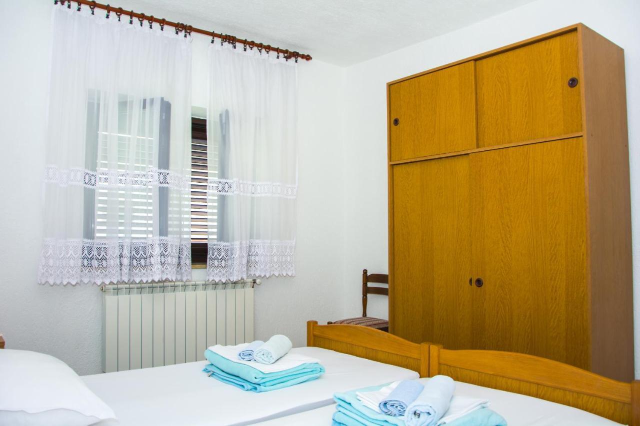 Apartman Gromila Сень Екстер'єр фото