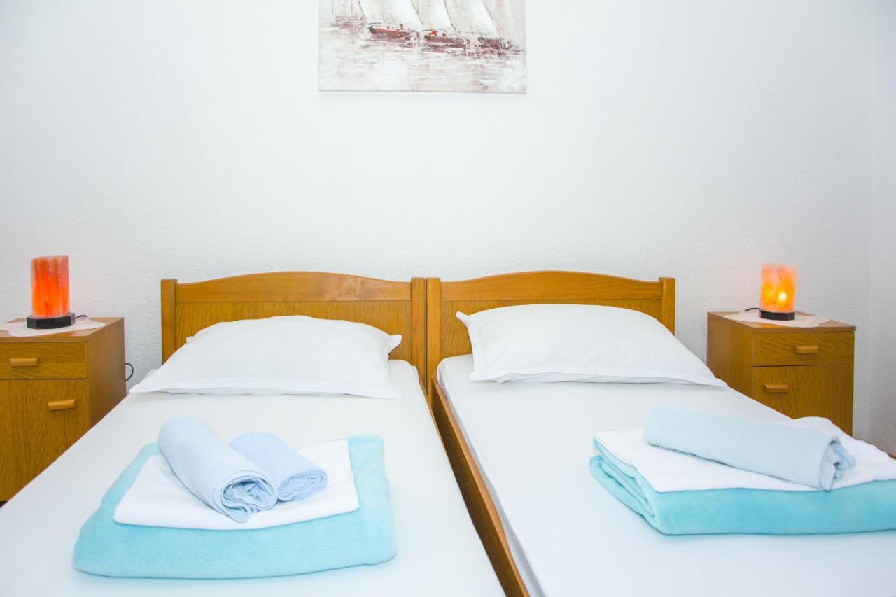 Apartman Gromila Сень Екстер'єр фото